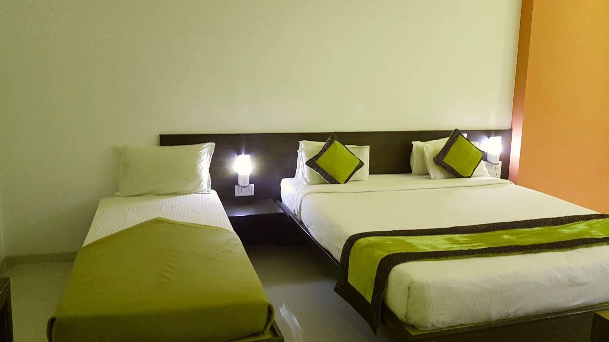 Hotel Golden View Širdi Exteriér fotografie